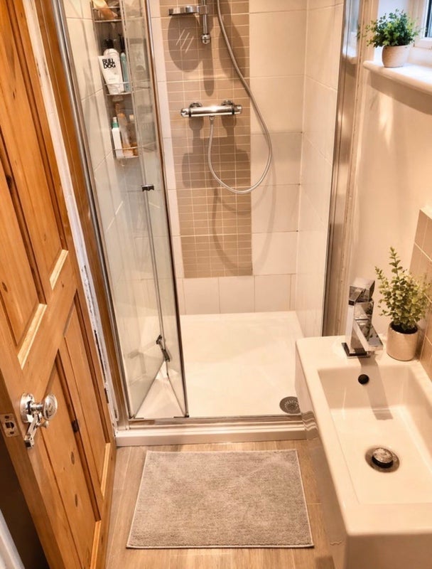 Room King Edward Road in Maidstone