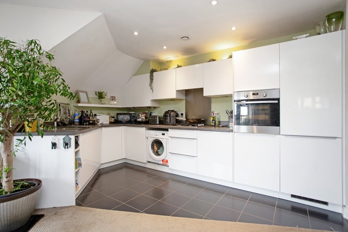 Flat Limes Close in Reigate and Banstead