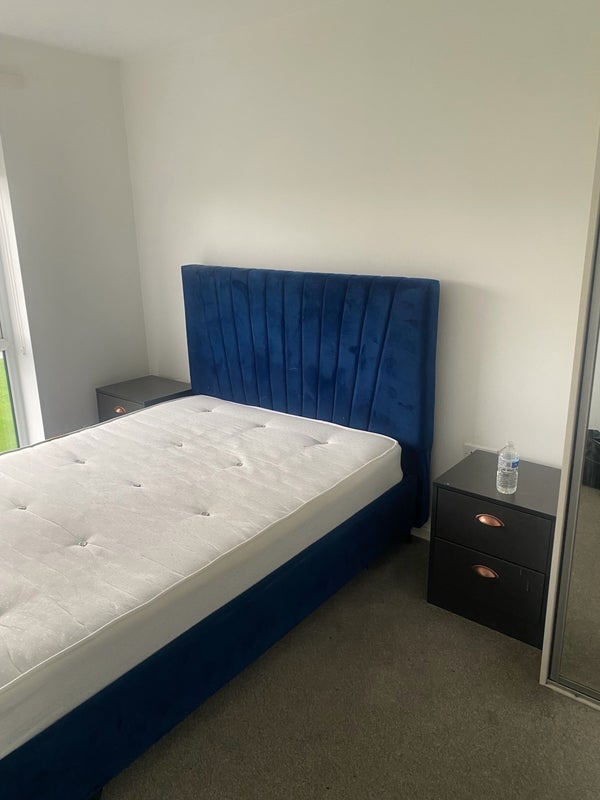 Room Hatton Gardens in Salford