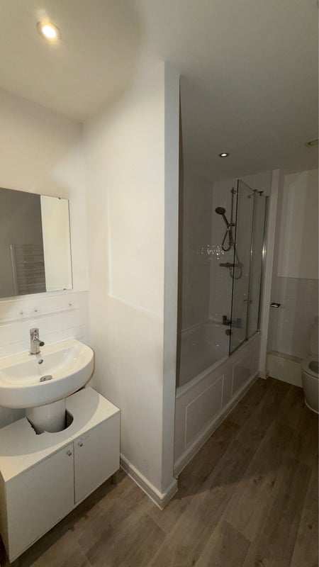Room Hatton Gardens in Salford