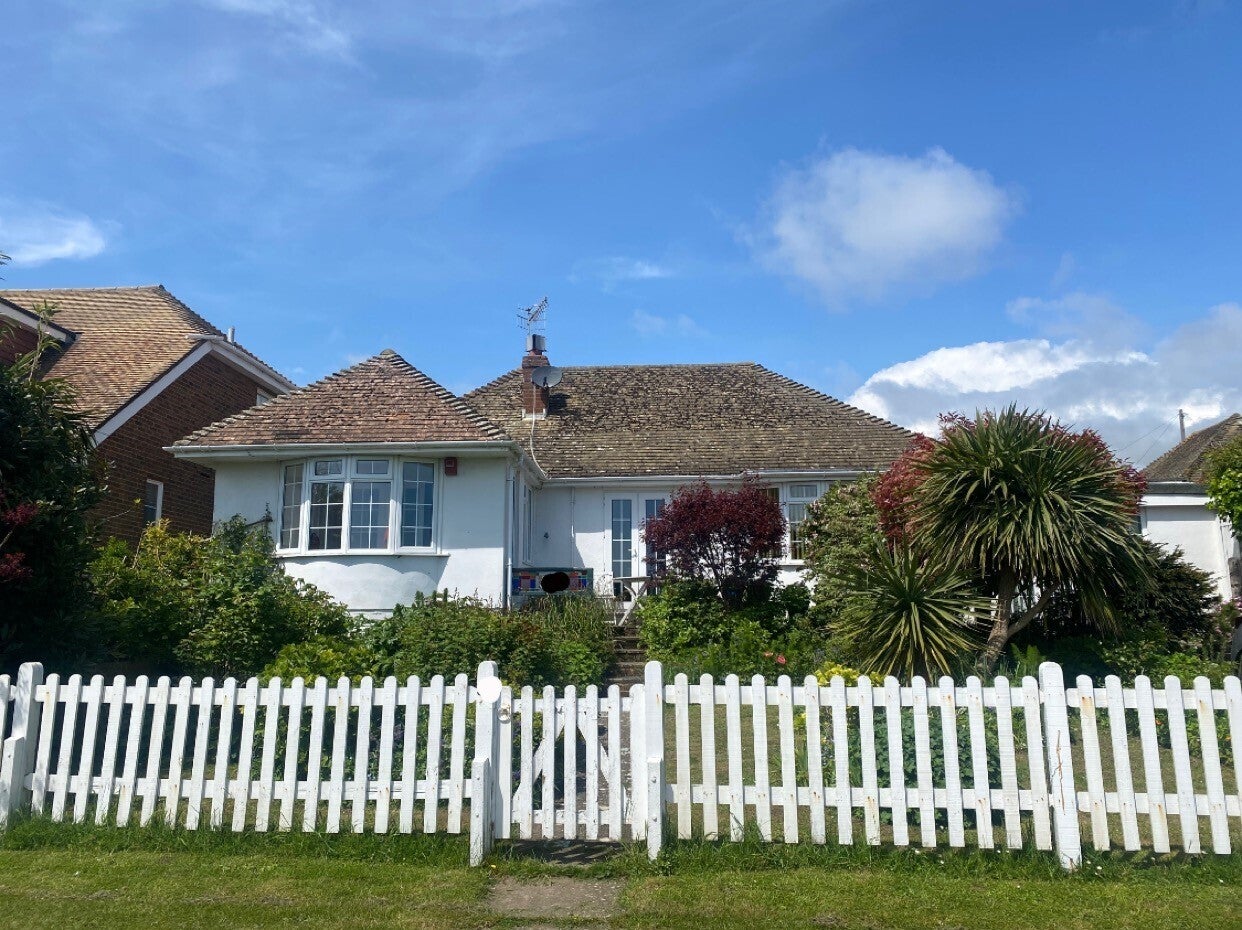 House Northwood Avenue in Brighton
