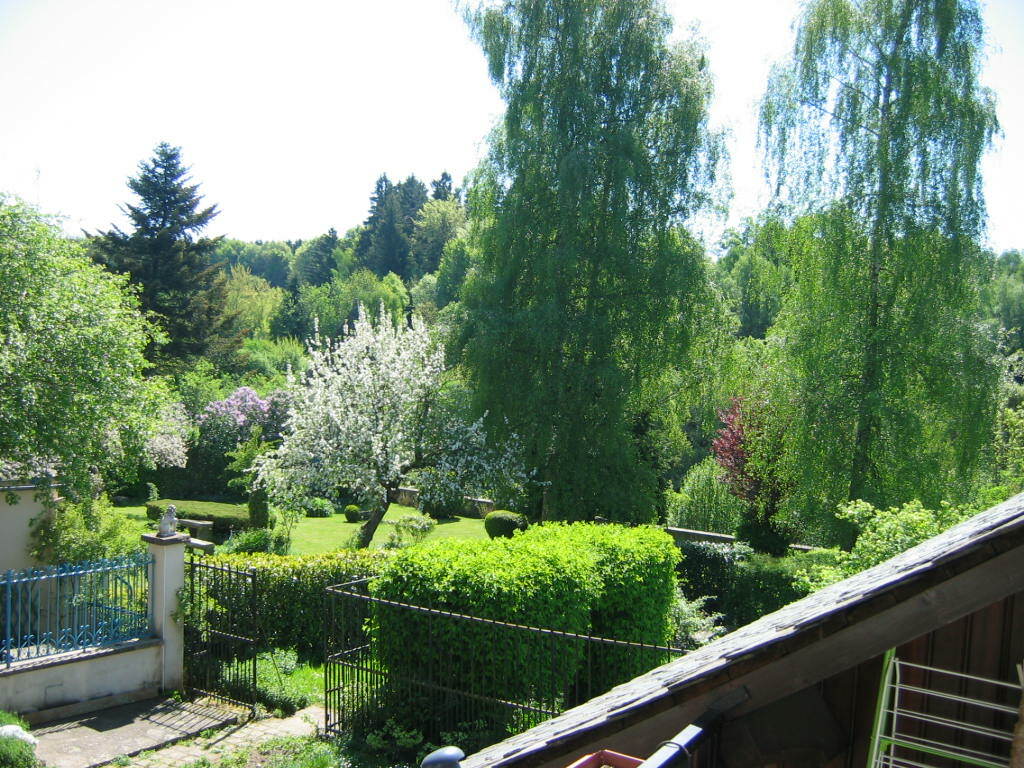 House Route de Champs Soleil in Singles