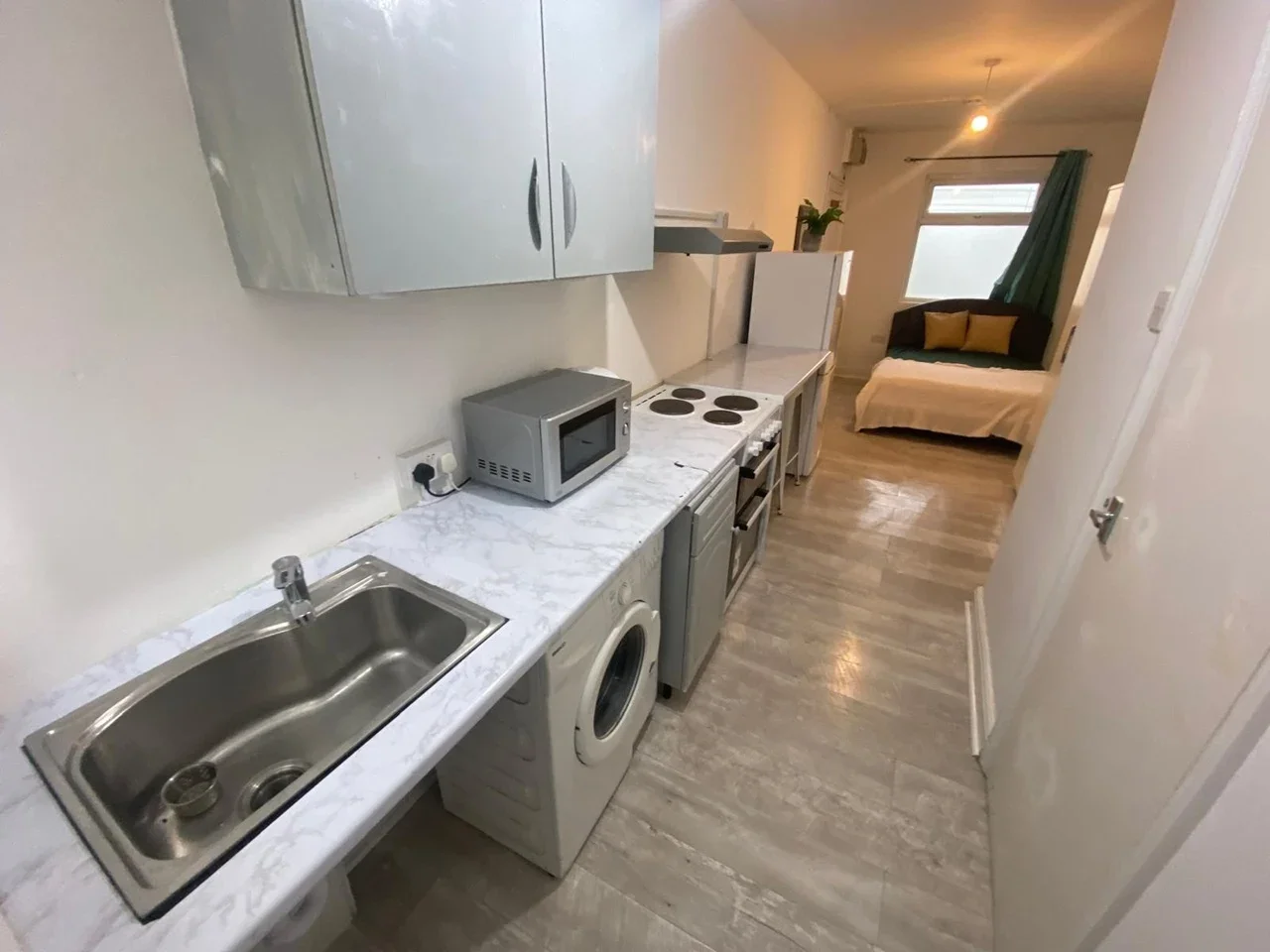 Flat Neasden Lane in Greater London
