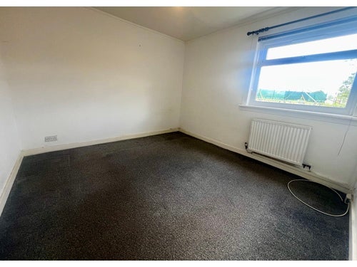 Flat Rockburn Crescent in Bellshill