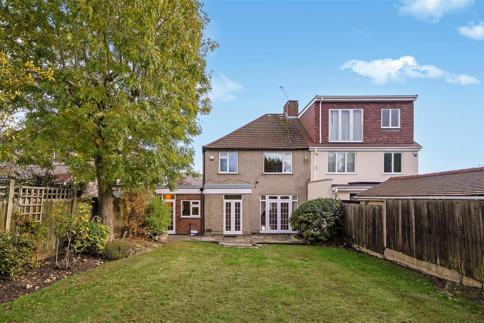 House St Andrews Avenue in Greater London