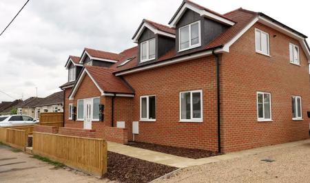 Flat Sandleigh Road in St. Helen Without