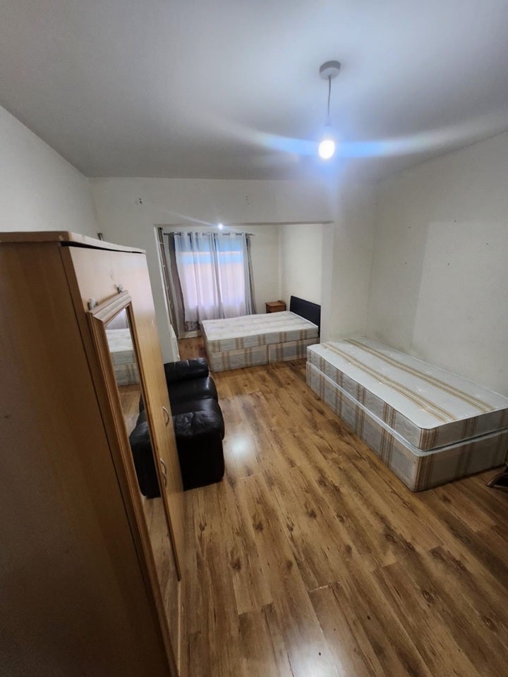 Room Beechwood Avenue in Greater London