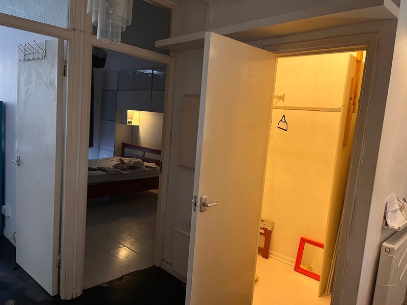Room Frampton Street in City of Westminster