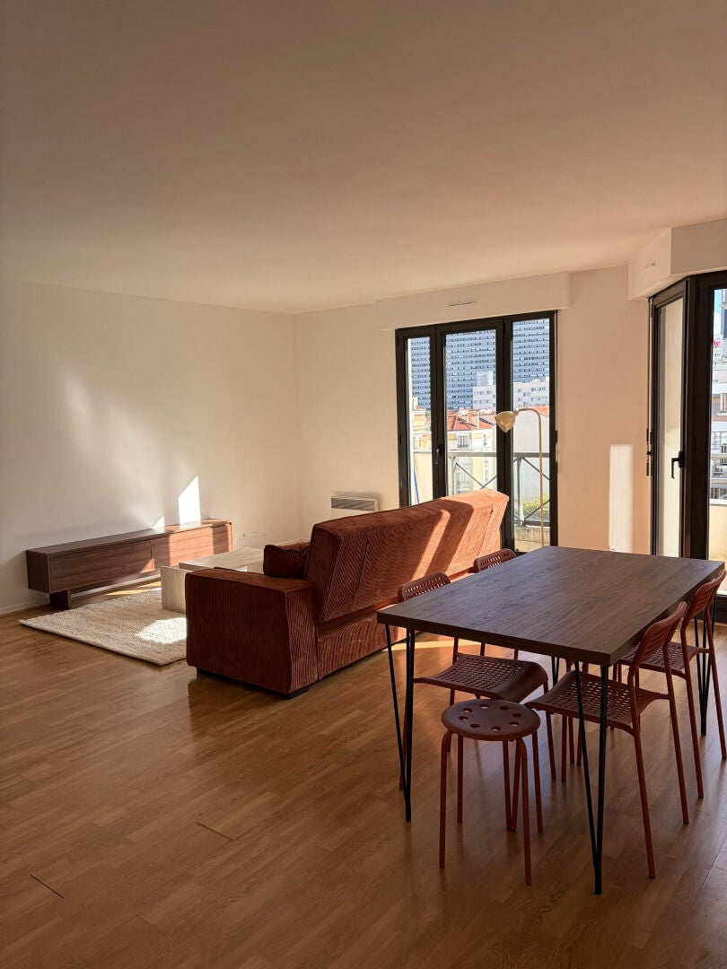Flat Rue Adam Ledoux in Courbevoie