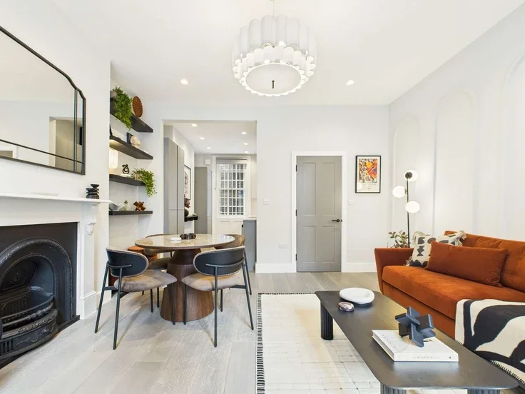 House Ganton Street in City of Westminster