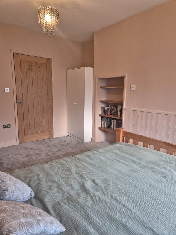 Room Oaks Road in Harborough