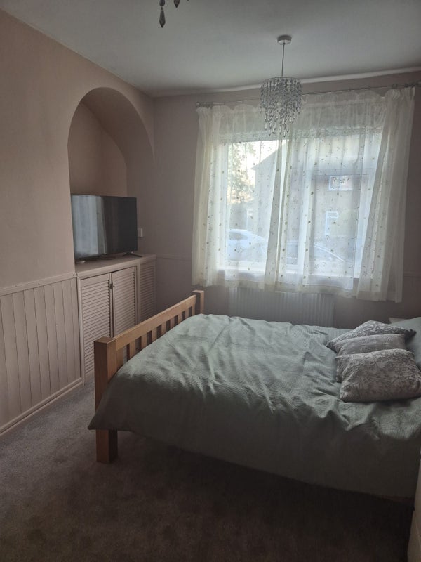 Room Oaks Road in Harborough