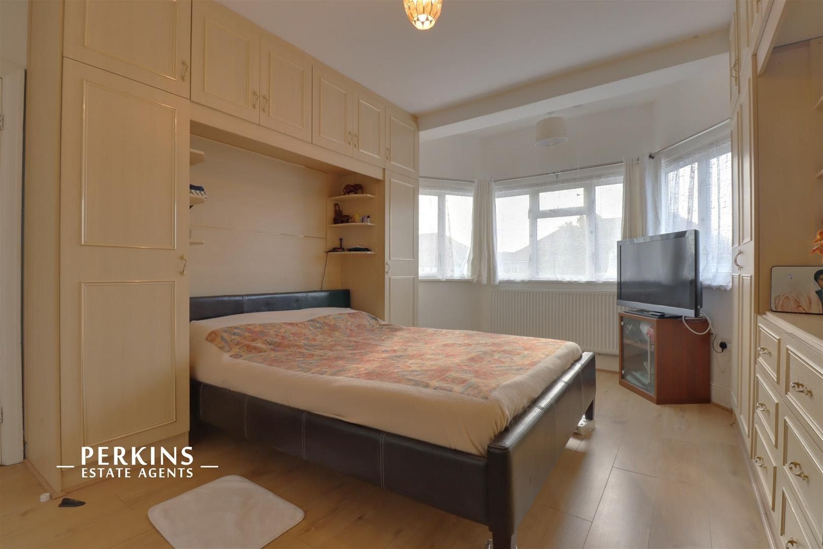 House Costons Lane in Greater London