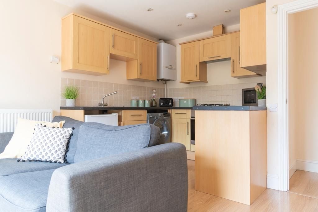Flat Marle Hill Road in Cheltenham