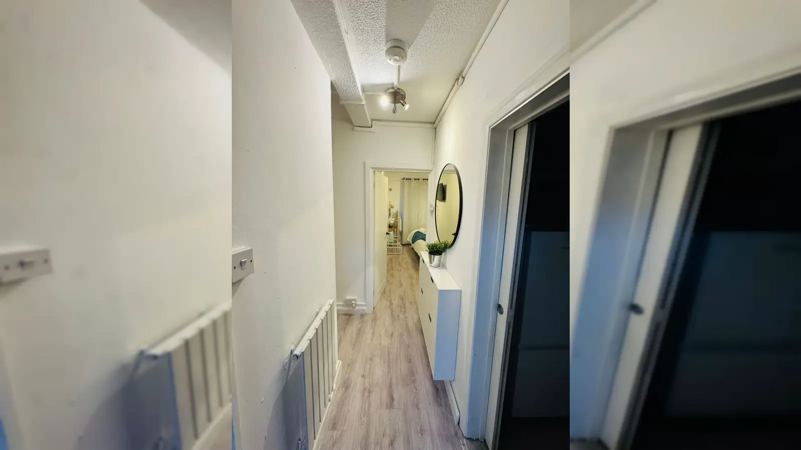 Flat Risdon Street in Greater London