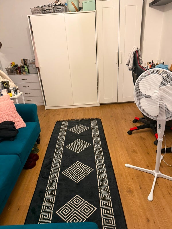Room Morrish Road in Greater London