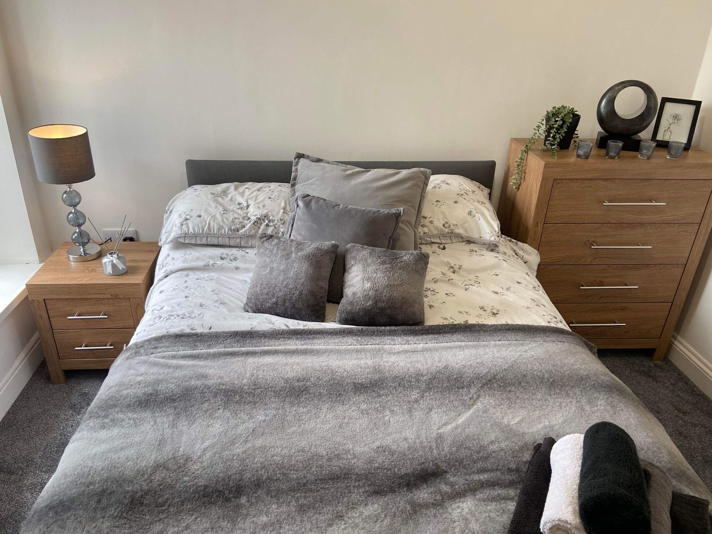 Room Hilda Street in Pontypridd