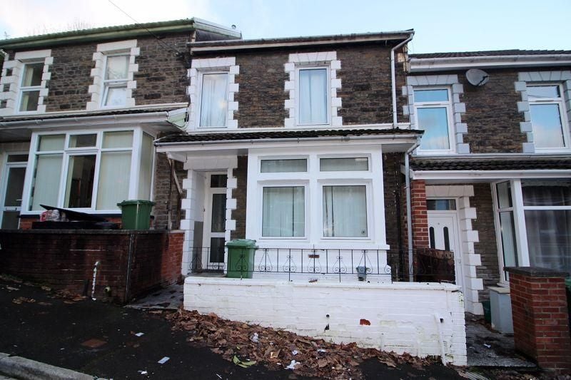 Room Hilda Street in Pontypridd
