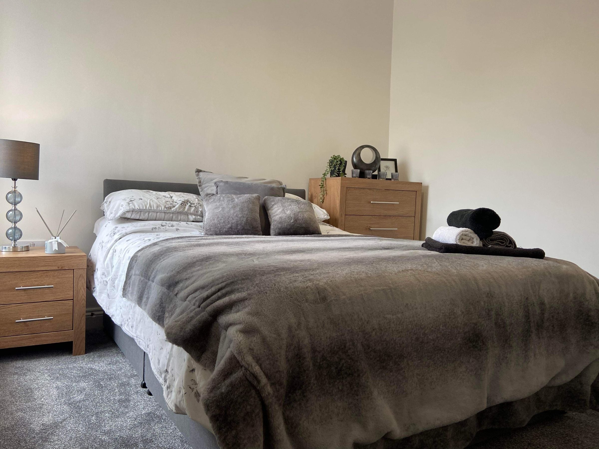 Room Hilda Street in Pontypridd