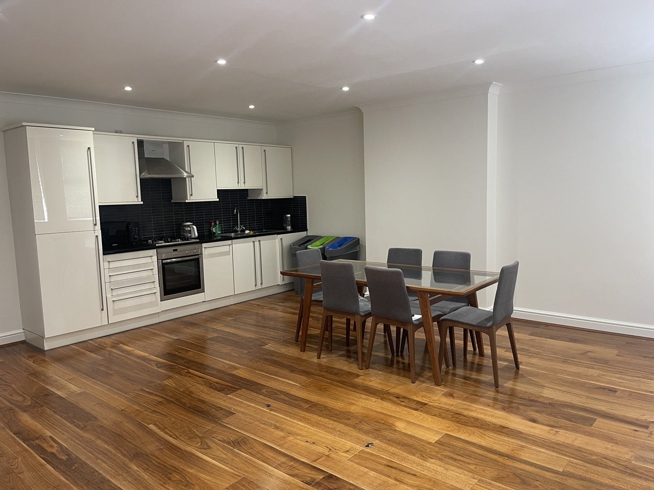 Flat Newman Street in City of Westminster