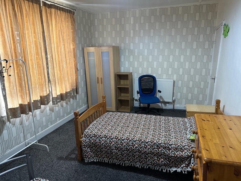Room Colston Road in Bristol