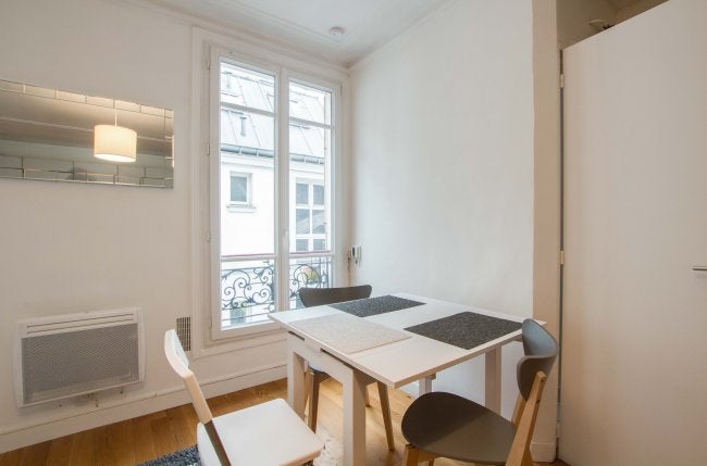 Appartement Rue des Vinaigriers à Paris