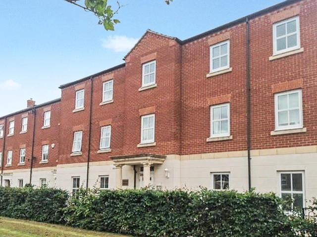 Flat Deykin Road in Lichfield