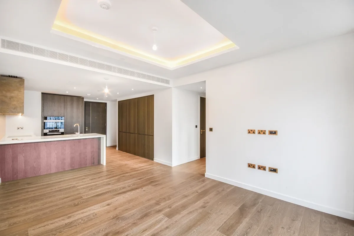 Flat Carnation Way in Greater London