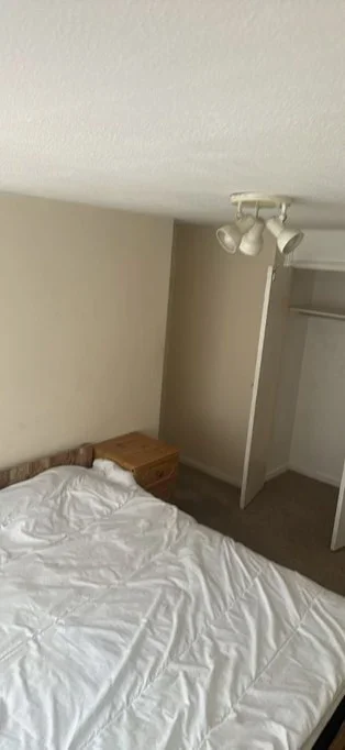Room Henbane Path in Greater London