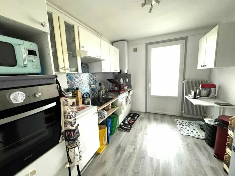 Flat Rue Albert Thomas in Roanne