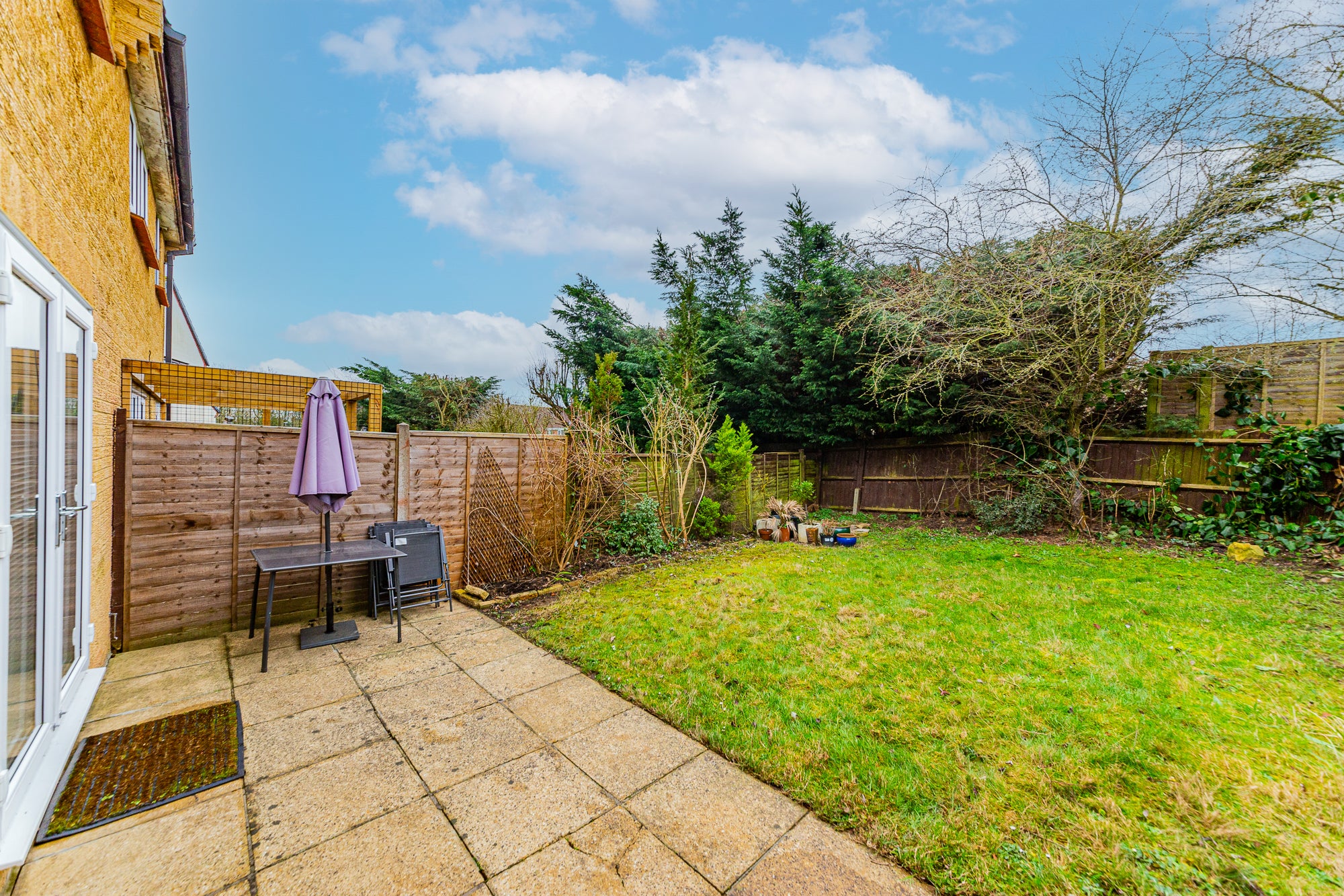 House Colmworth Close in Earley