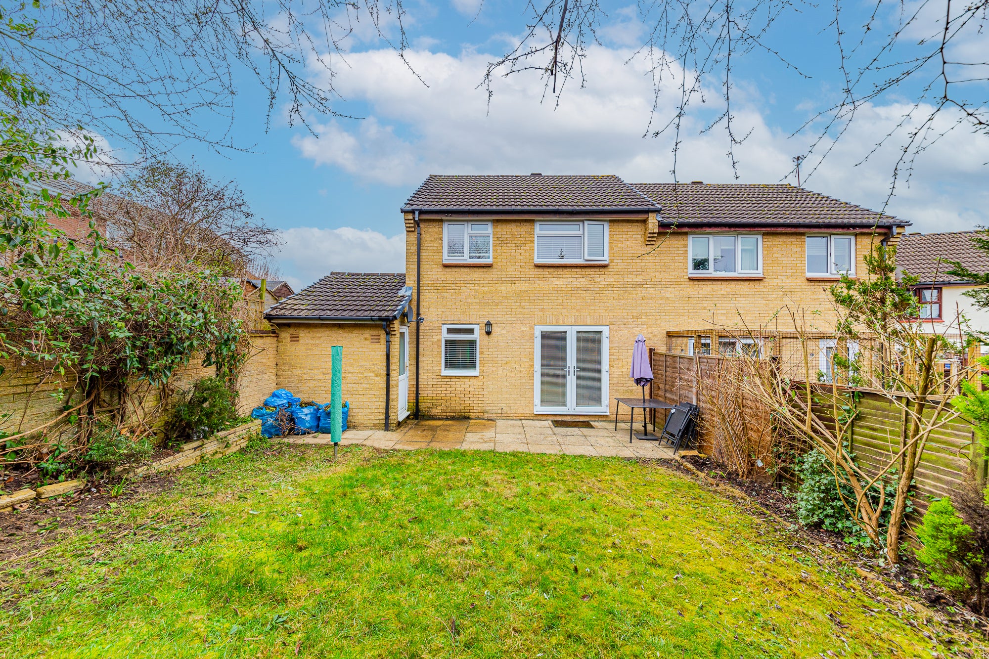 House Colmworth Close in Earley