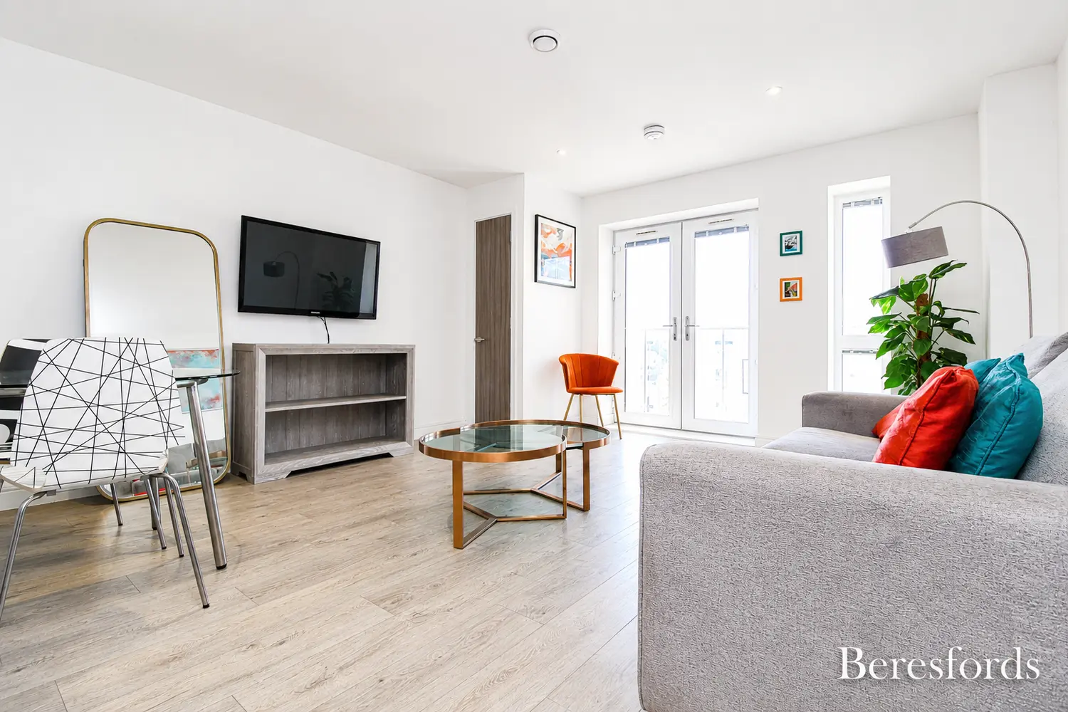 Flat St James's Road in Brentwood