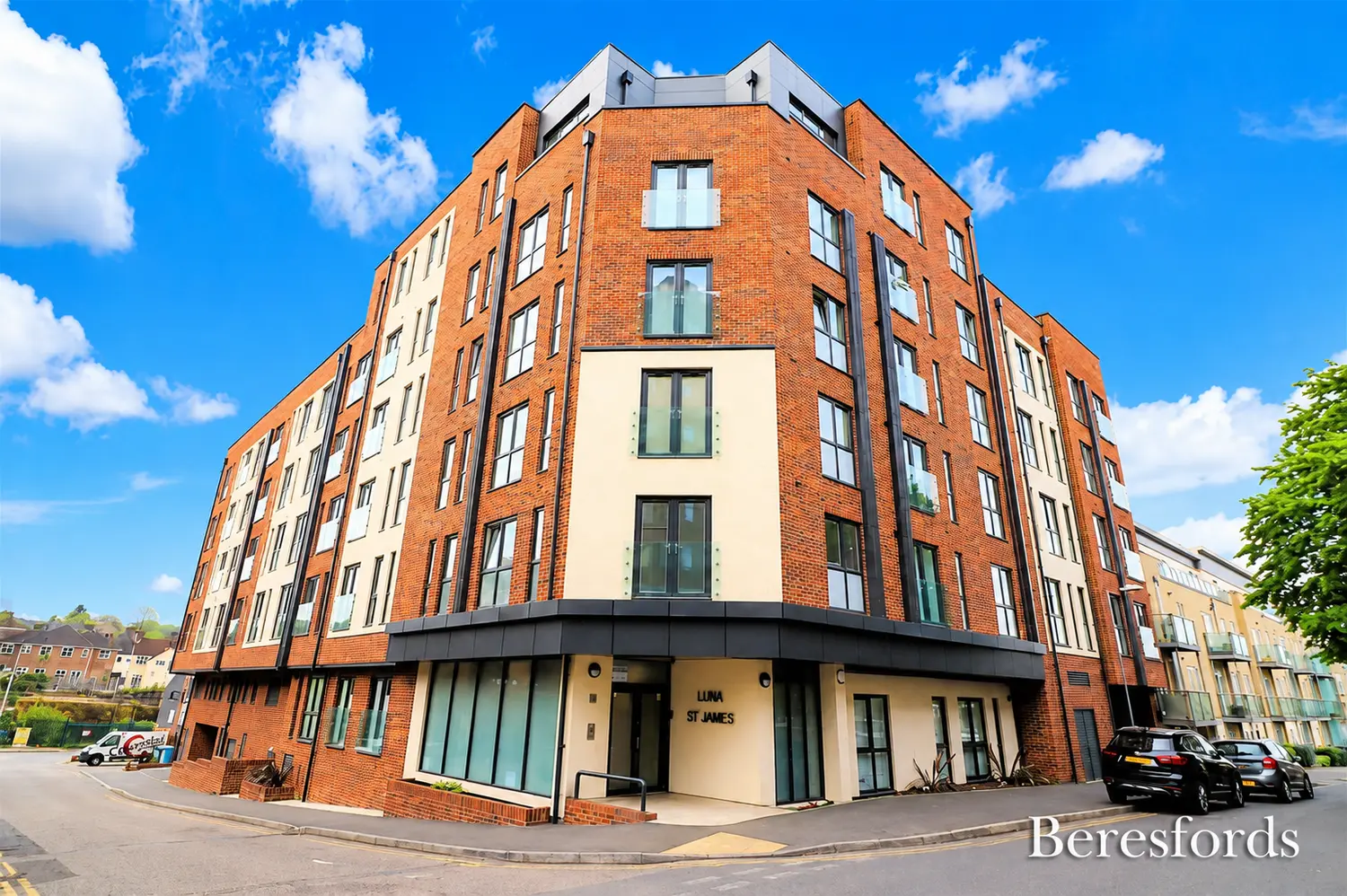 Flat St James's Road in Brentwood