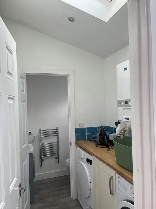 Room Rhymney Street in Cardiff