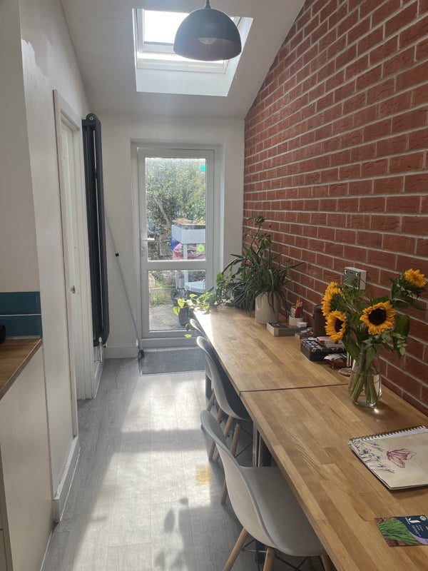 Room Rhymney Street in Cardiff