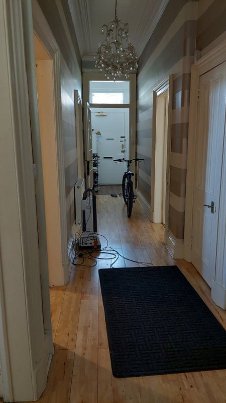 Flat Marchhall Crescent in City of Edinburgh
