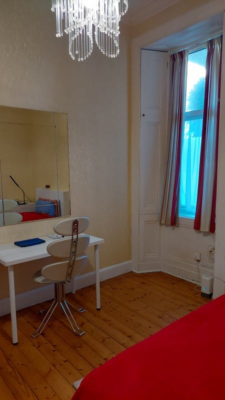 Flat Marchhall Crescent in City of Edinburgh