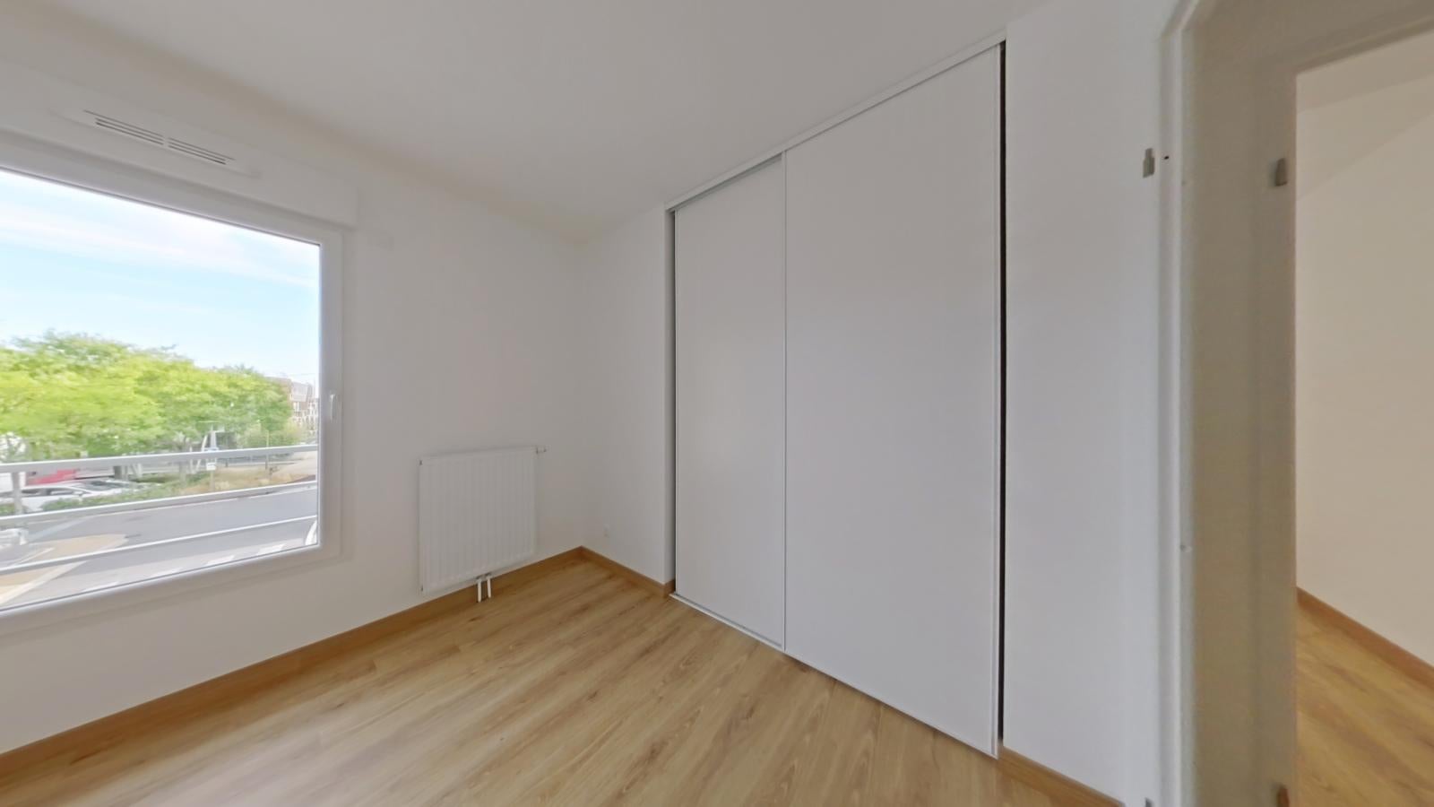 Flat Avenue Paul-Louis Courier in Montlouis-sur-Loire