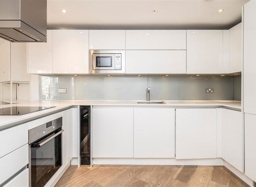 Flat Bethnal Green Road in Greater London