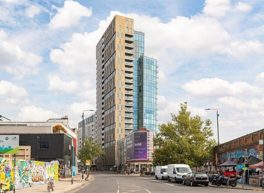Flat Bethnal Green Road in Greater London