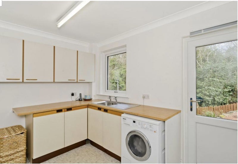 Room Woodfield Avenue in City of Edinburgh