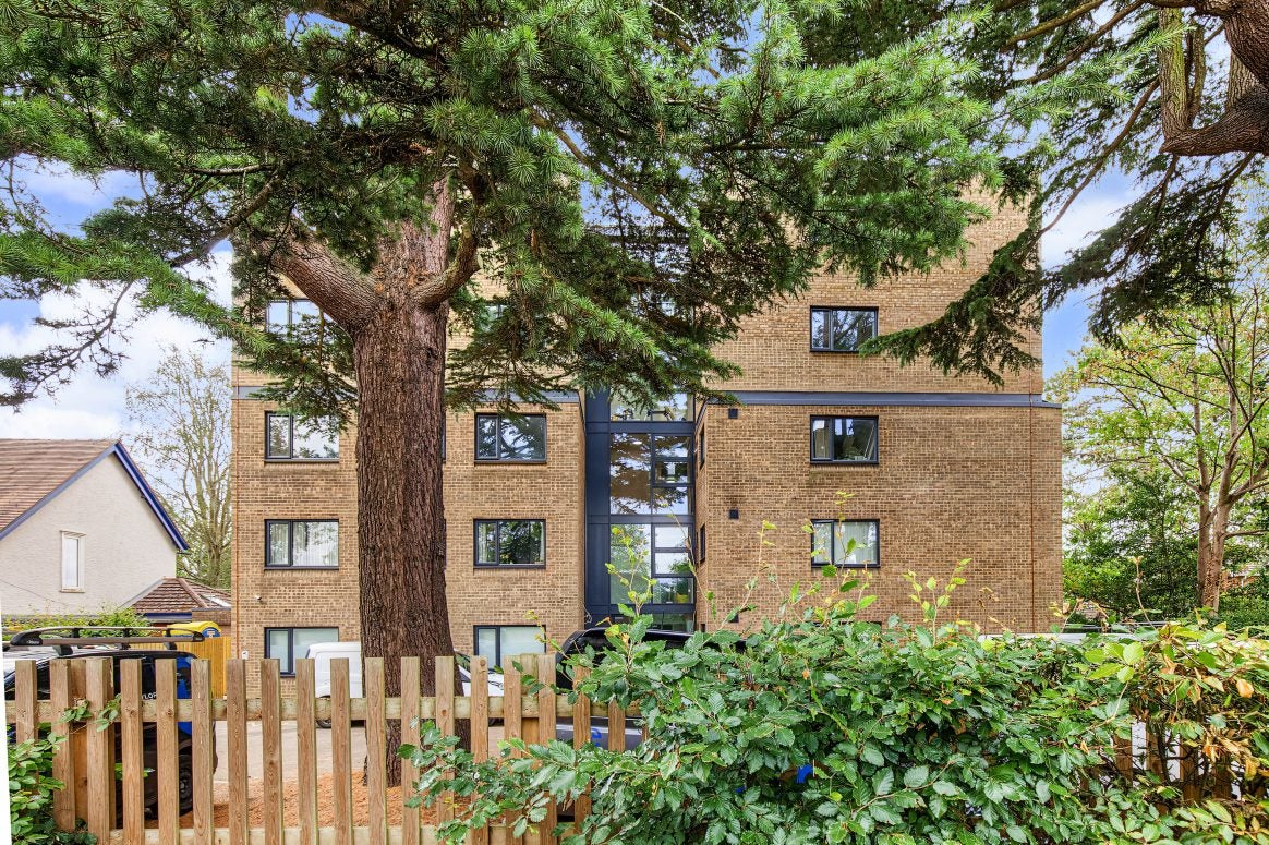 Flat Girdlestone Close in Oxford