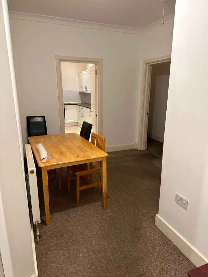 Room Goodhall Street in Greater London