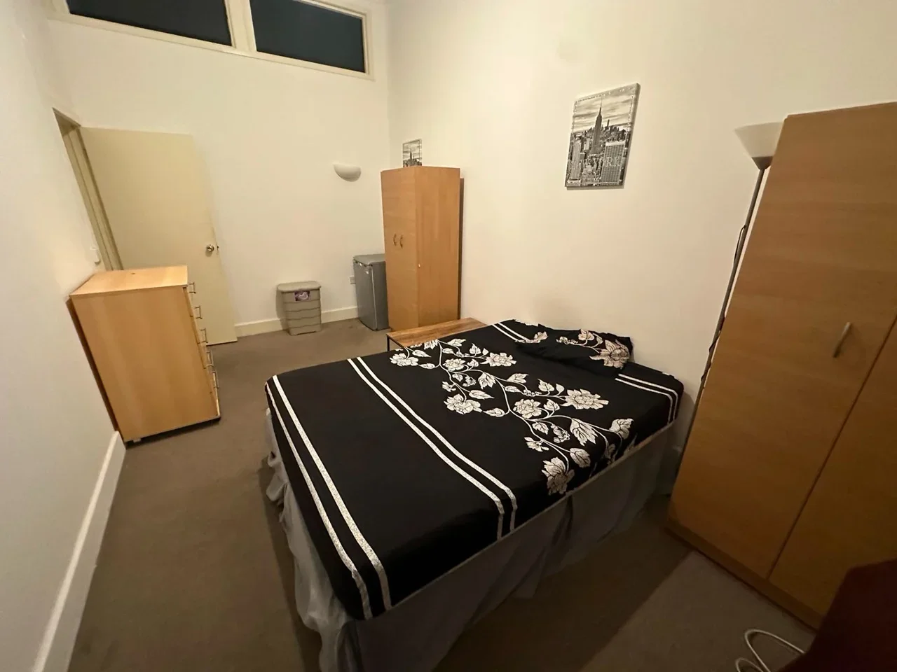 Room Goodhall Street in Greater London
