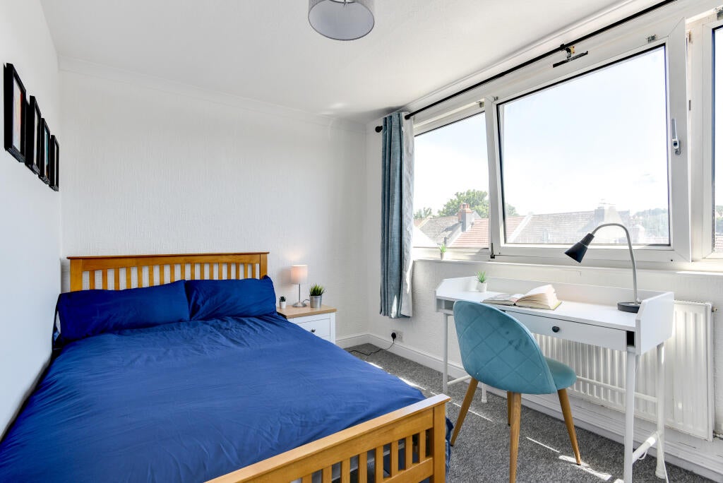 Flat Hollingbury Road in Brighton