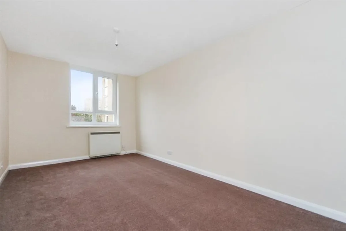 Flat Cavendish Road in Greater London