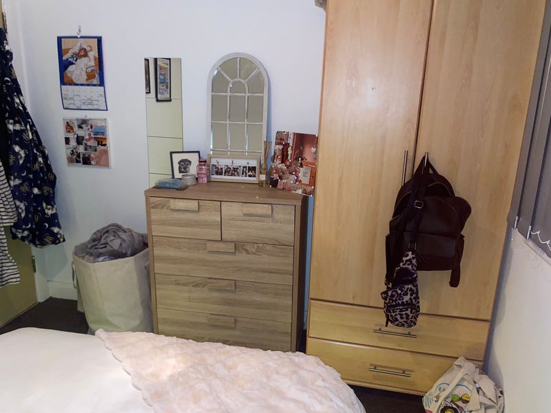 Room Denmark Road in Manchester