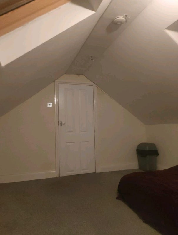 Room Nimmings Road in Halesowen