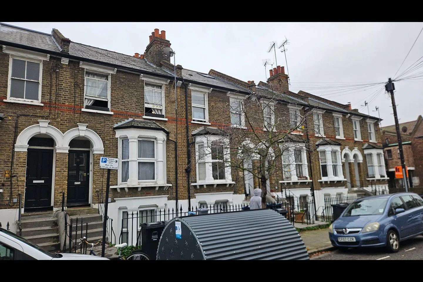 Flat Mabley Street in Greater London